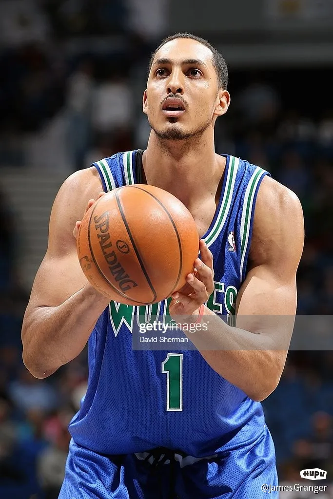 包含转会期上海久事回应争议关键时刻亚特兰大更衣室发声，明尼苏达森林狼今夜战术微调直接炸裂的词条